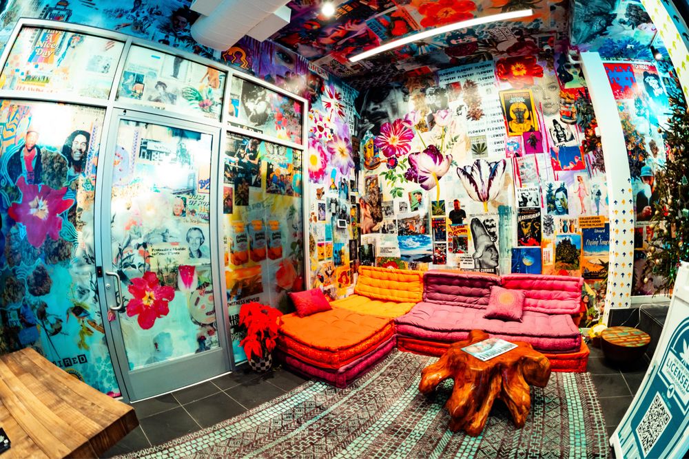 The flowery SOHO interior The flowery SOHO interior