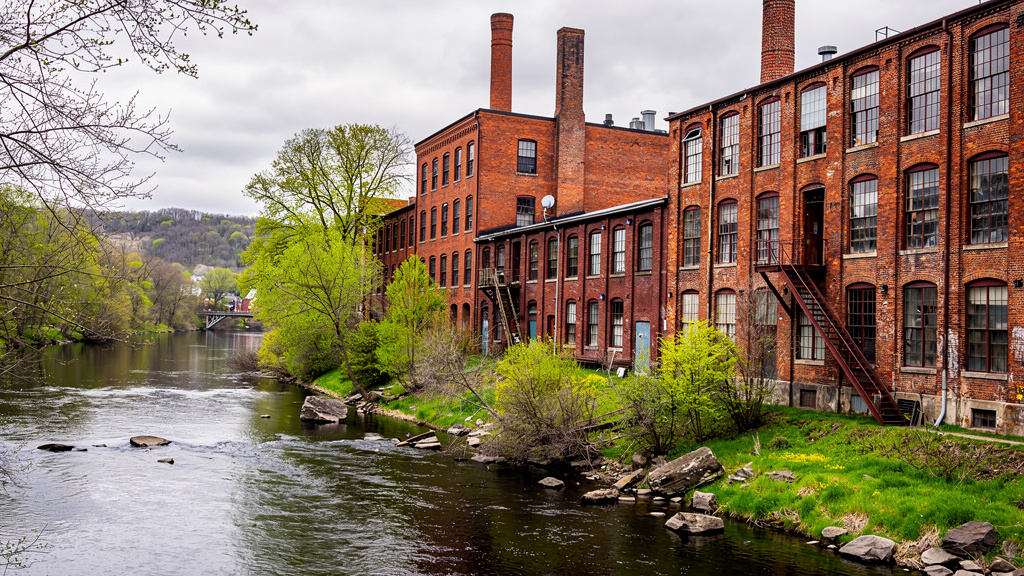 Best Pot Shop Near Garnerville, NY: A Local Guide to The Flowery Haverstraw